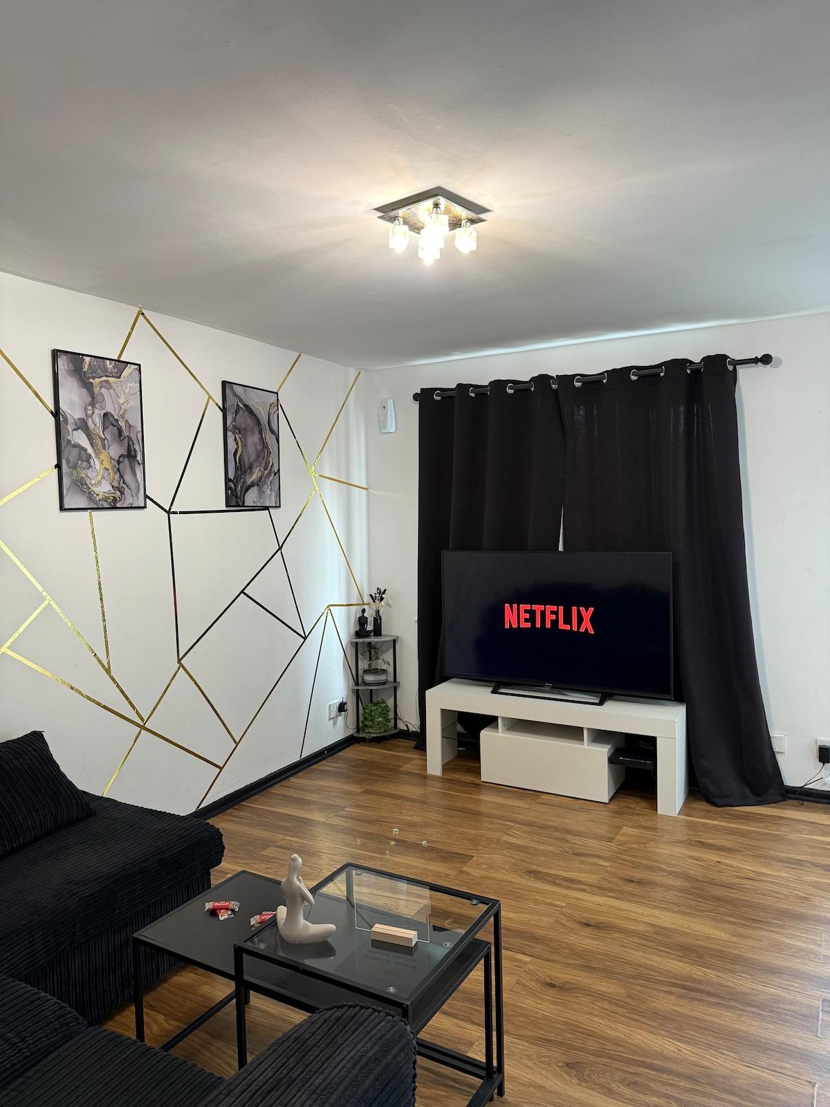 House in Manchester MVS' Snug Urban Hideaway1