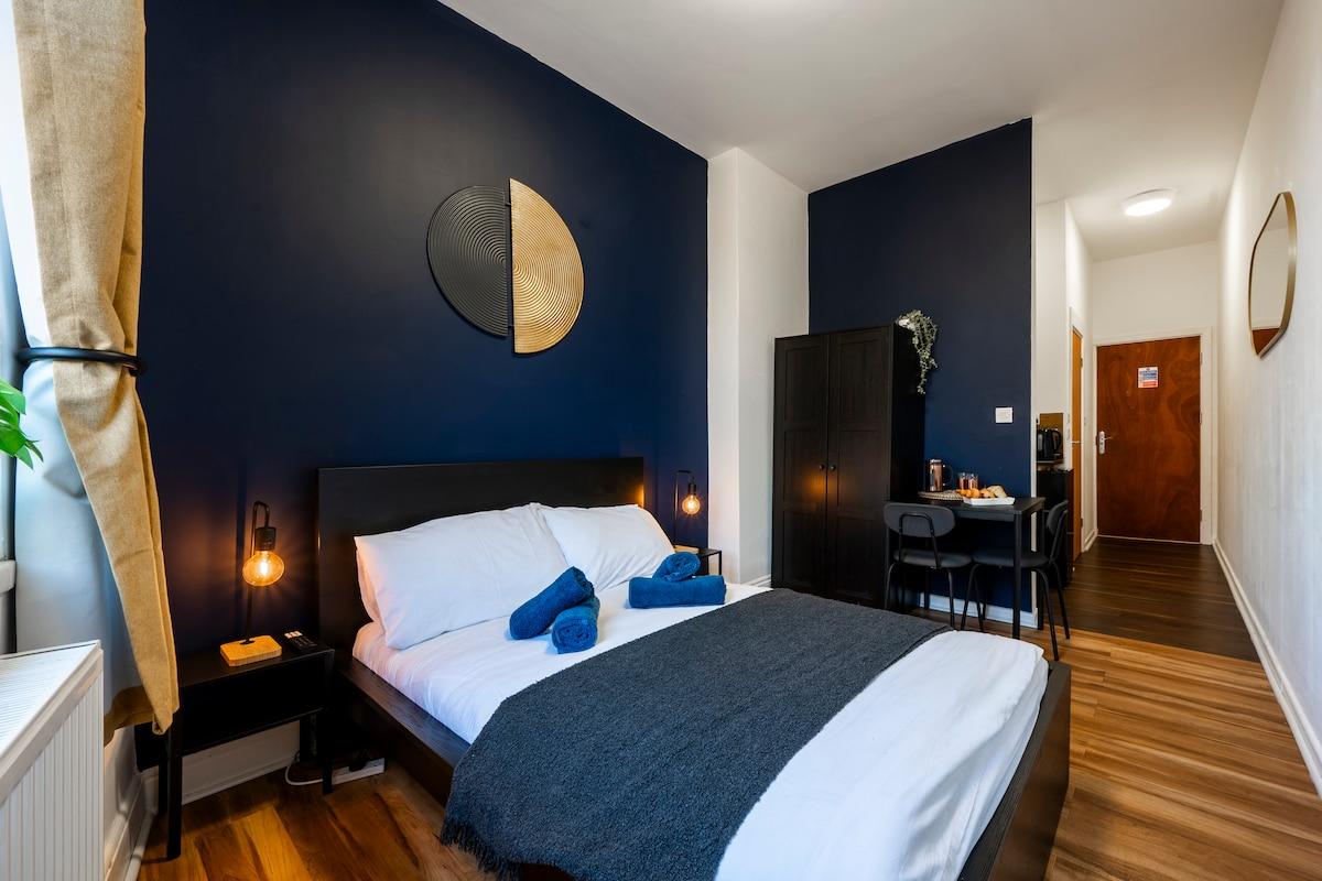 Stylish Central Nottingham Studio Sleeps 2 Ensuite6