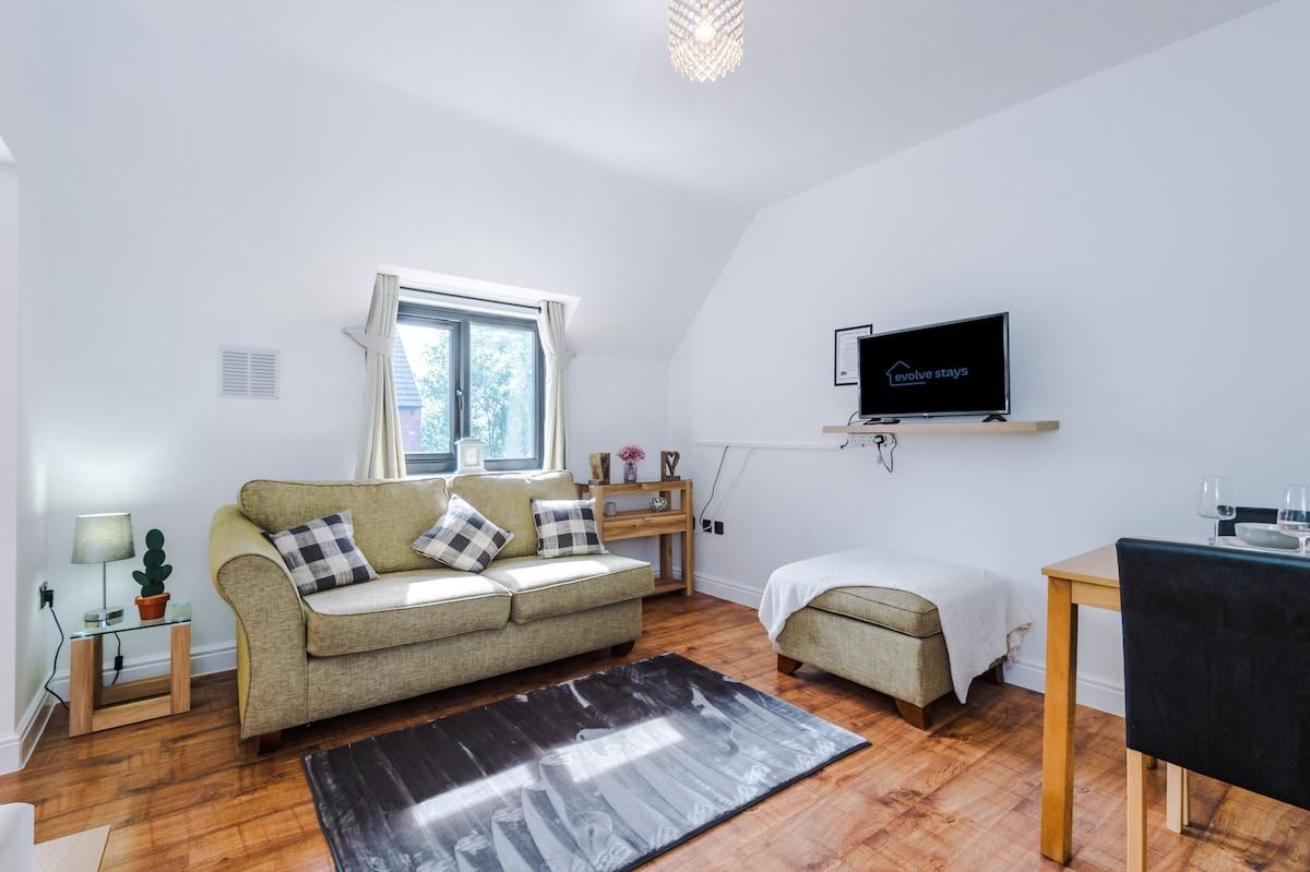 Bright 3BR Warrington Home Near Golf & Sailing