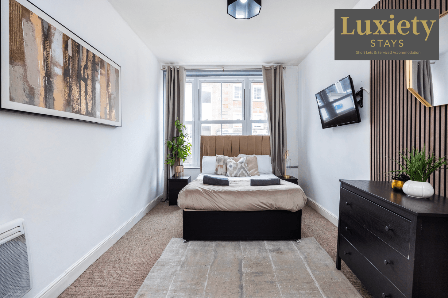 Modern 3BR Home By Luxiety Stays w/ Long stay Disc3