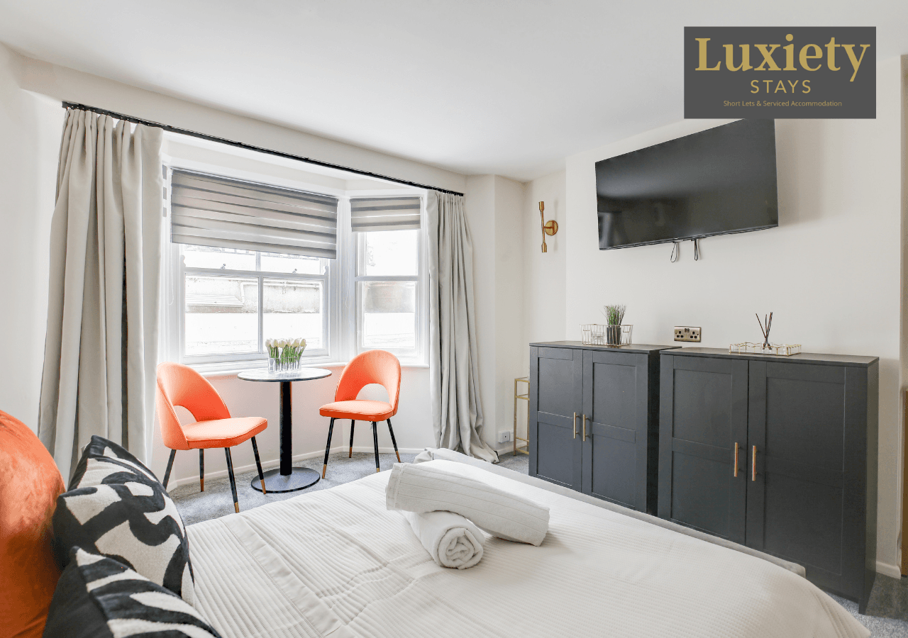Stylish & Sunny Studio City Centre By Luxiety Stay1
