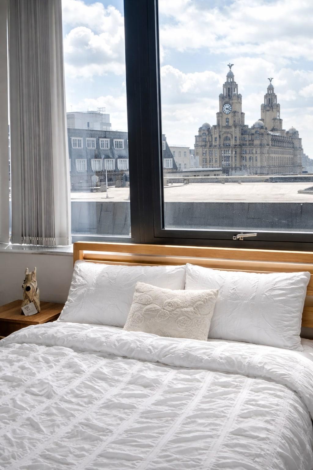 Liverpool | Lift Access | 9th Floor | Central3