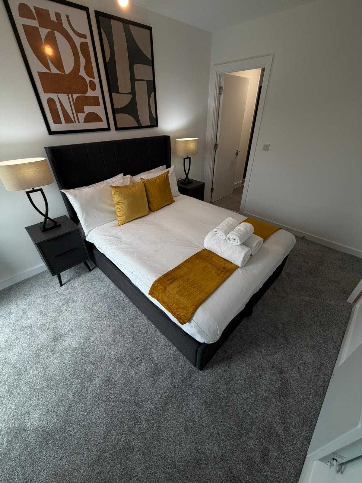 Berkeley Square Apartments1