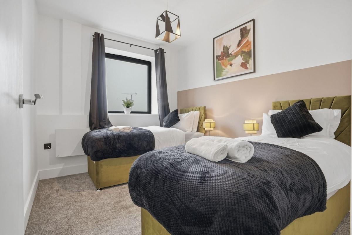City Centre|FREE Parking|contractors/families-slp55