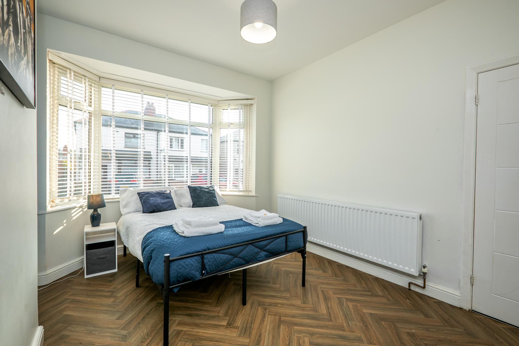 Sapphire House - Fantastic 6 Beds - Free Parking3