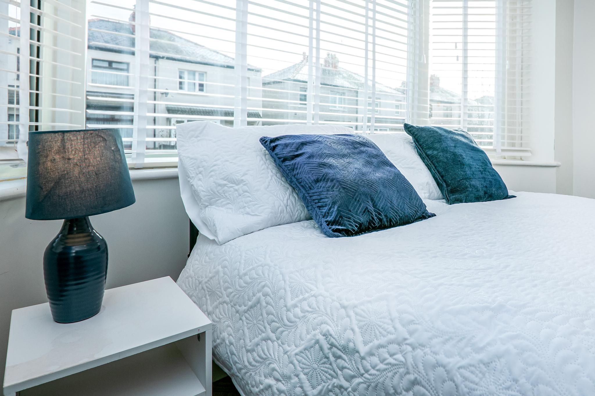 Sapphire House - Fantastic 6 Beds - Free Parking5