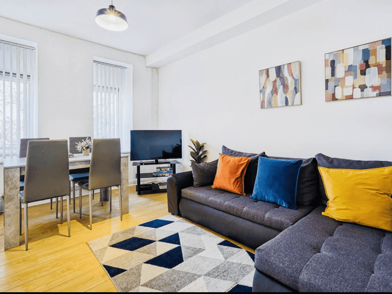 Manchester| 2 BDR | Professionals | Save Up to 40%1