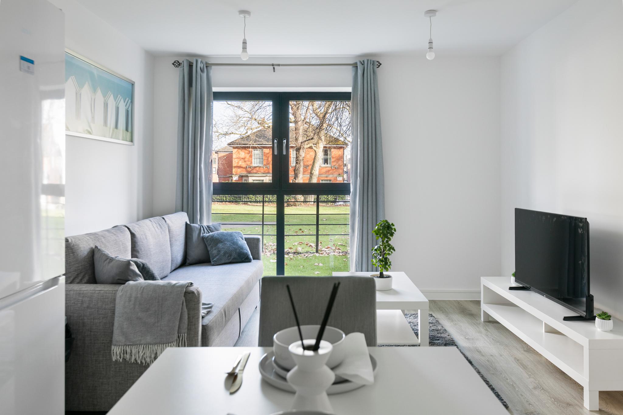 Professionals | Derby | Early Booking | 1 Bedroom1