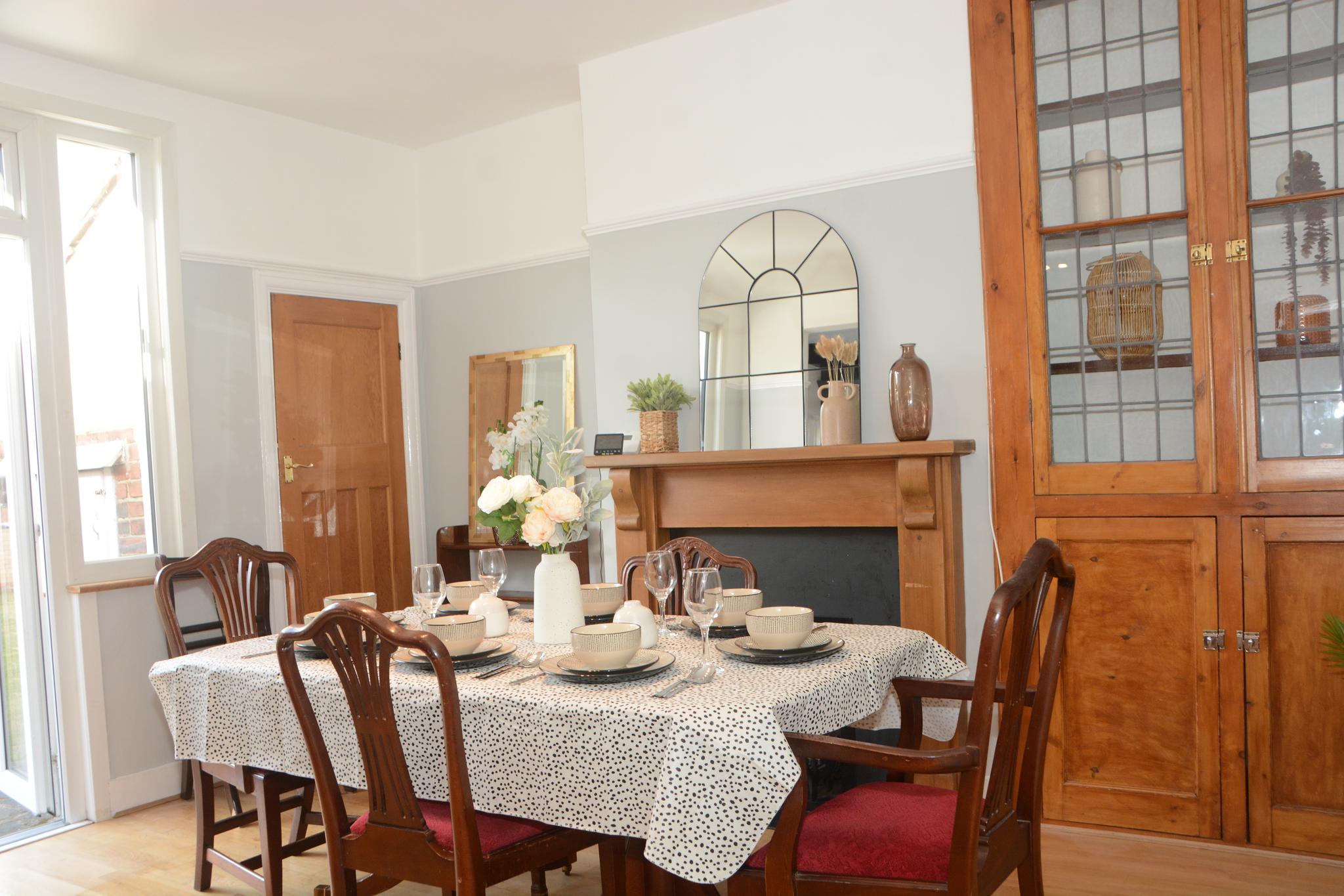 Palmers Green | 3BDR | Entire House | Relocation6