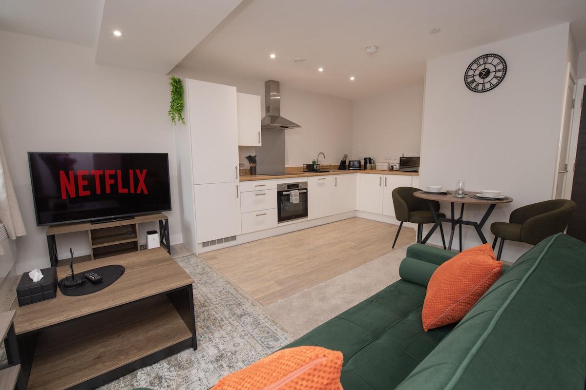Cosy Chic 1BR Haven in Hull Centre Near Marina