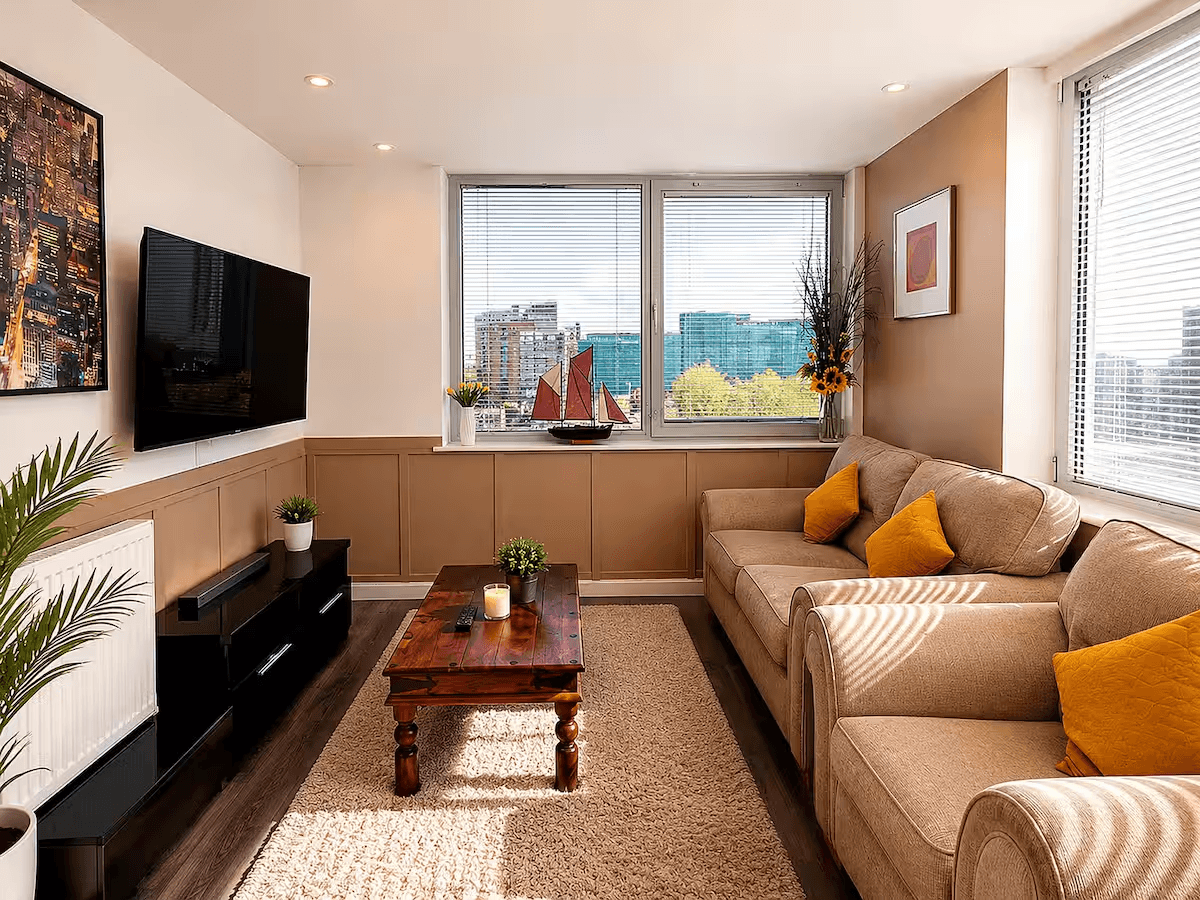 2-bedroom apartment in LVP City Centre w Parking1