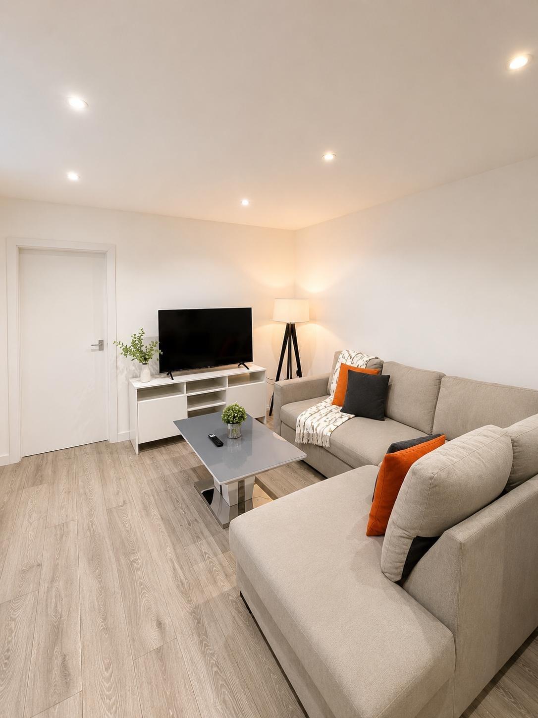 The Fresh Escape | Stylish 1-Bed Haven4