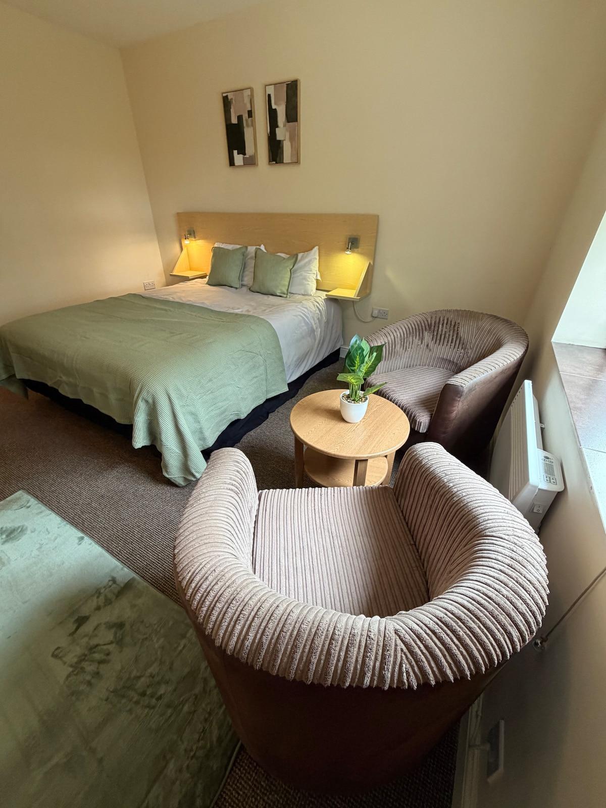 Elme Hall hotel/ FREE Parking/Contractors/KingRoom4