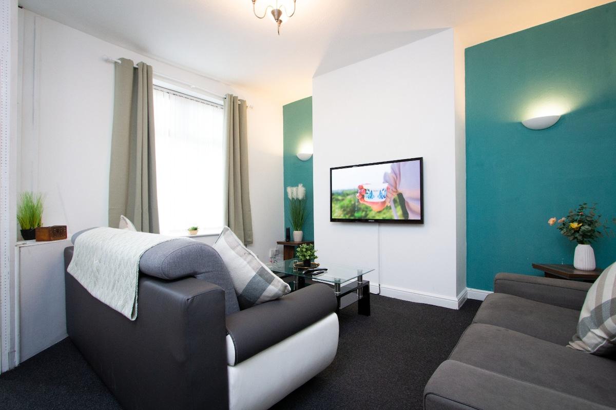 Spacious 2BR in Chadderton Near Manchester