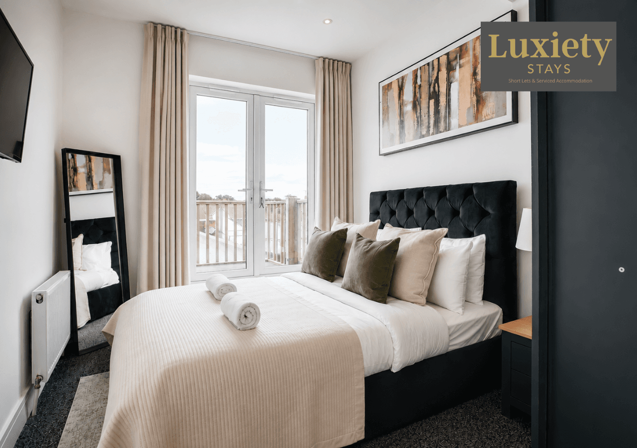 Penthouse Apartment - 1 Bedroom by luxiety stays3