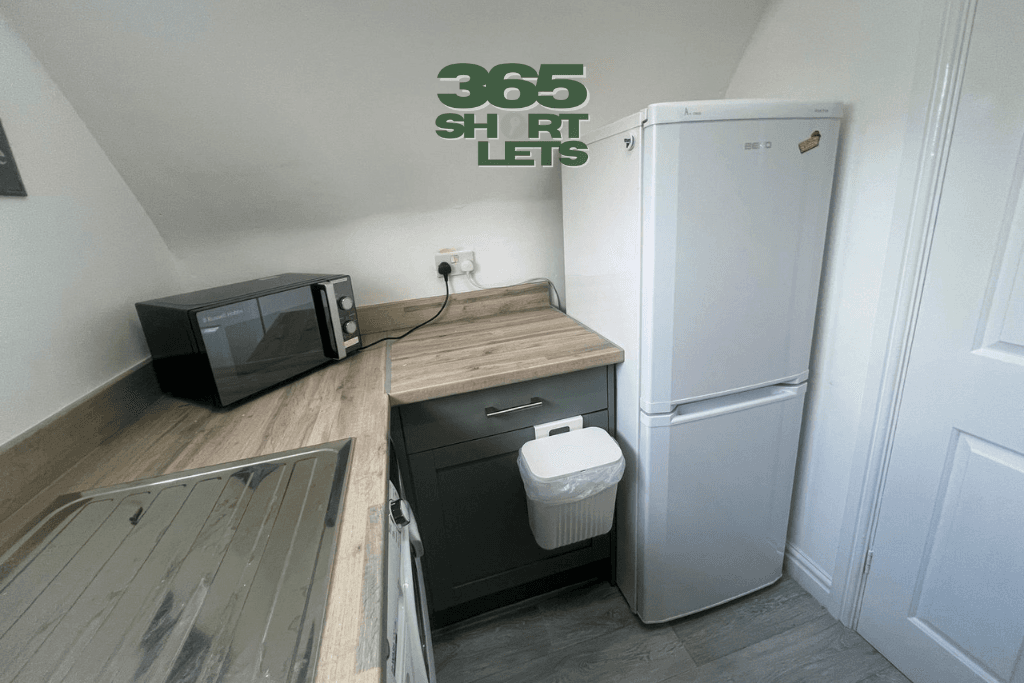 Birmingham | 2 Bedroom | Free Parking | Save Big3