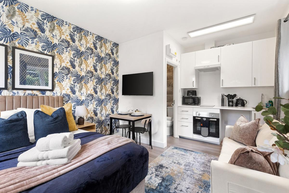 Cosy Studio W/Kitchen Next Orpington Golf Centre