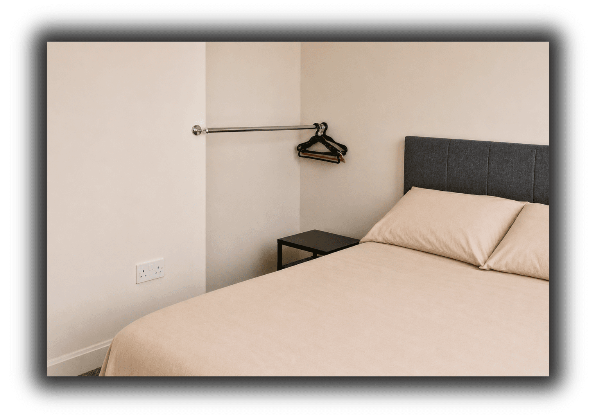 The Red Lounge House | Near Anfield, sleeps 14 LFC5