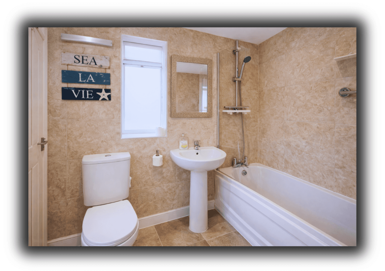 Pitchside House | Walk to Anfield, sleeps 75