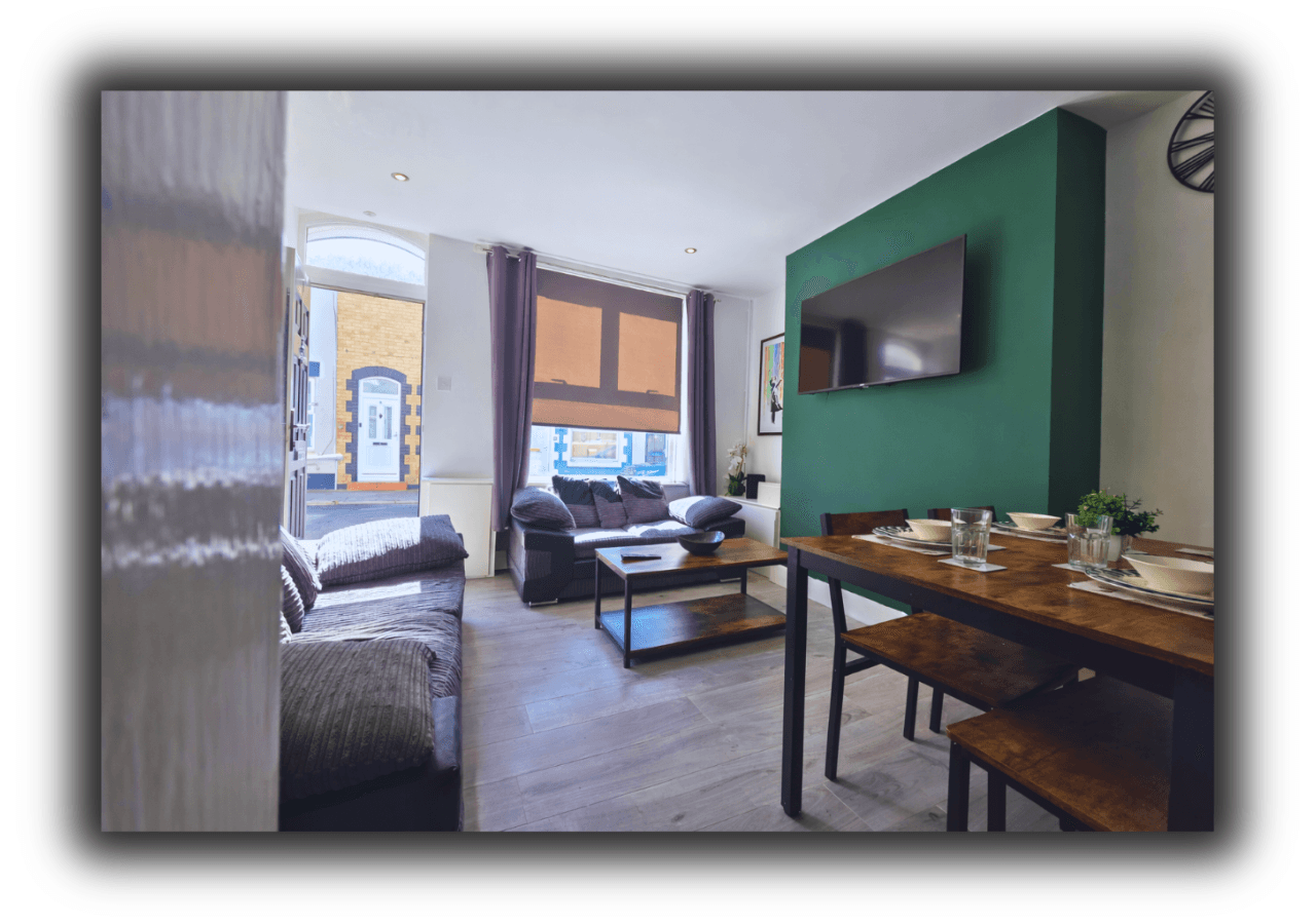 Pitchside Quarters | Near Anfield, sleeps 74