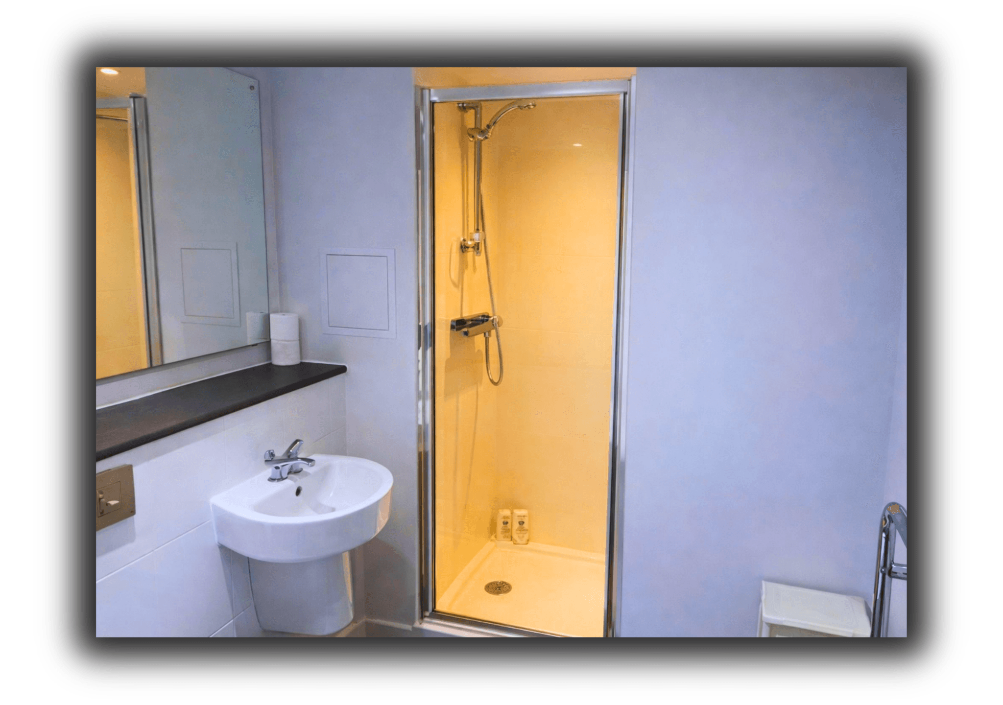 Radio City Apartments | City Centre, sleeps 43