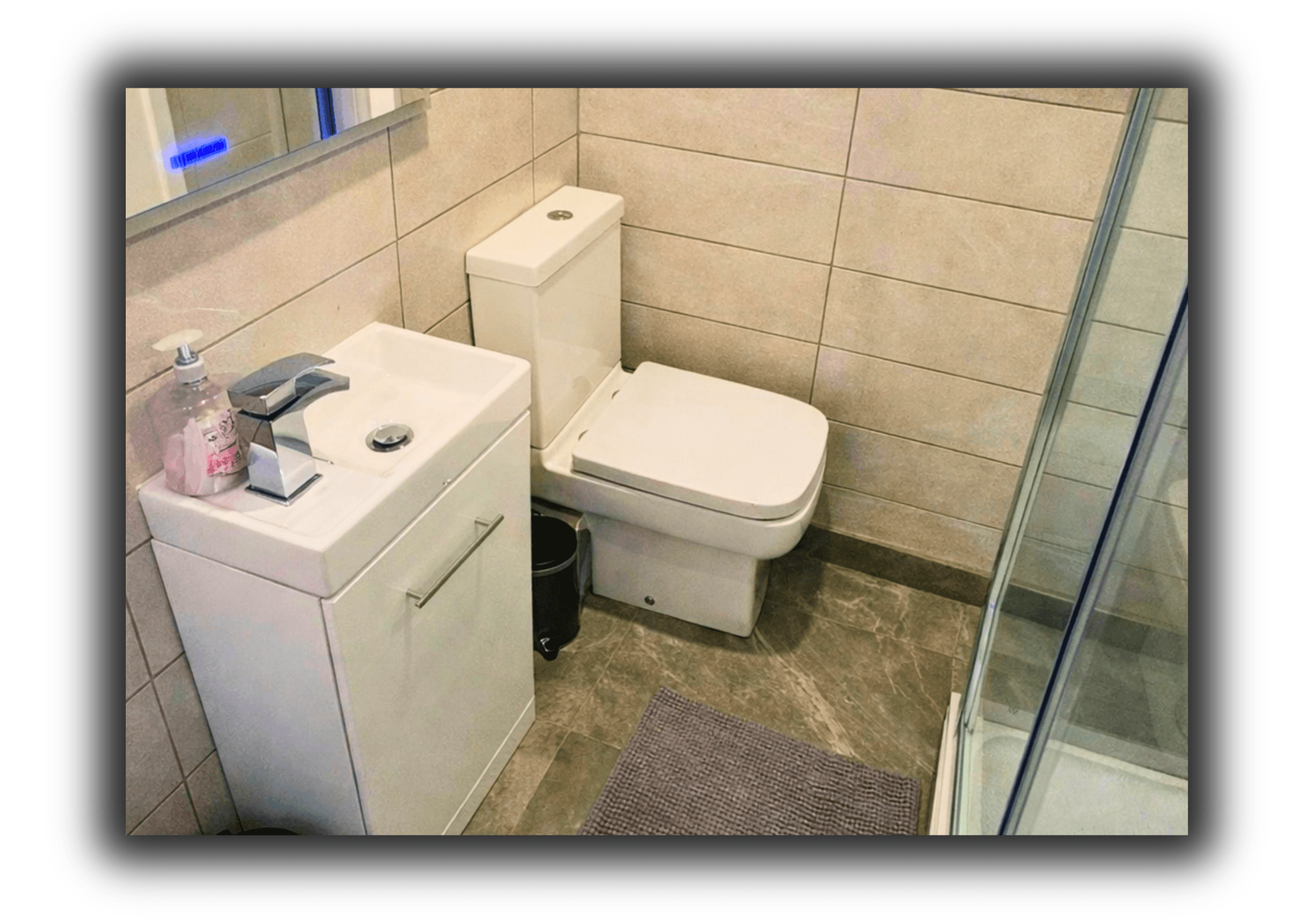 Williamson Suites - Apartment 13