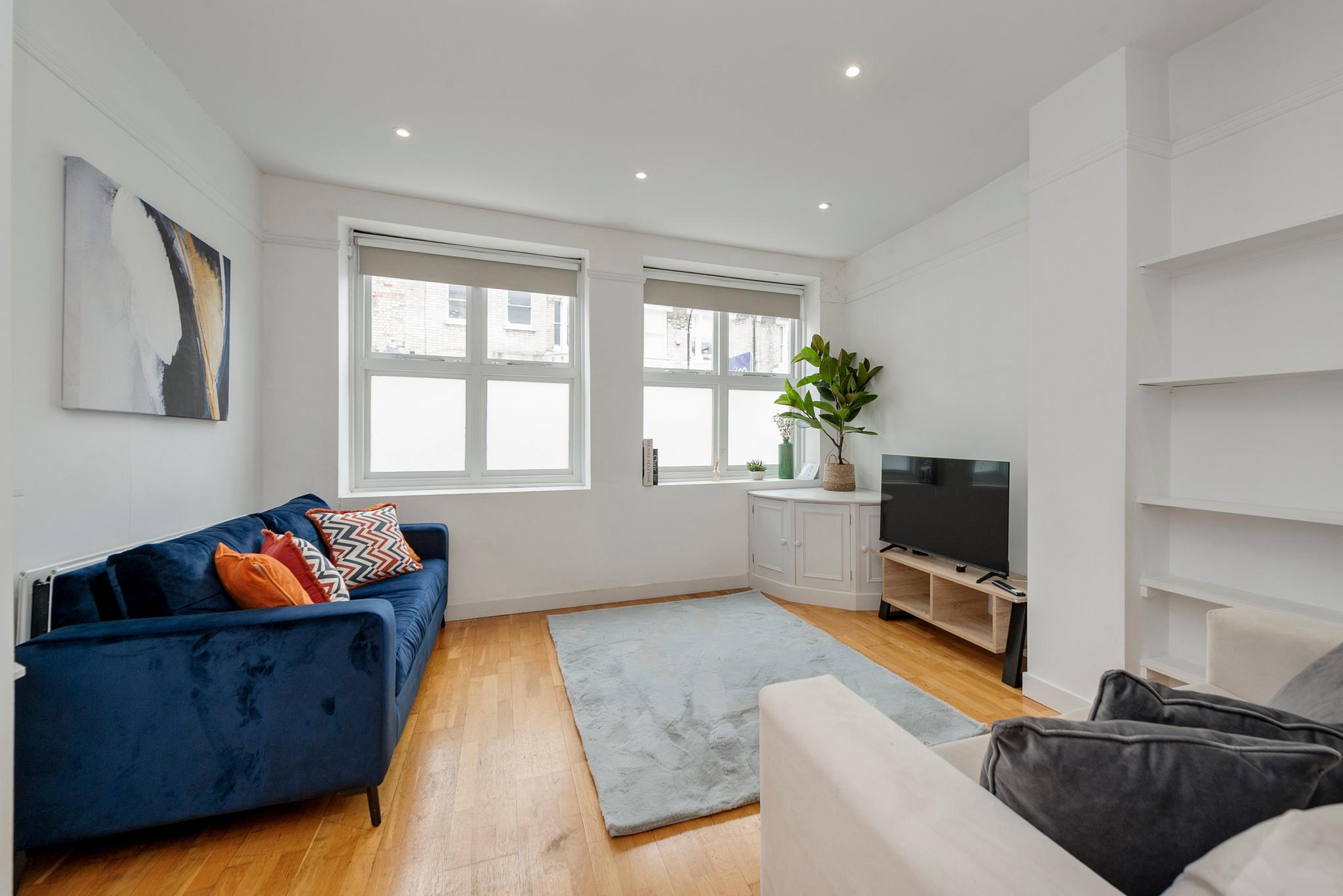 3-Bed Duplex Apt | Shepherds Bush | Central London