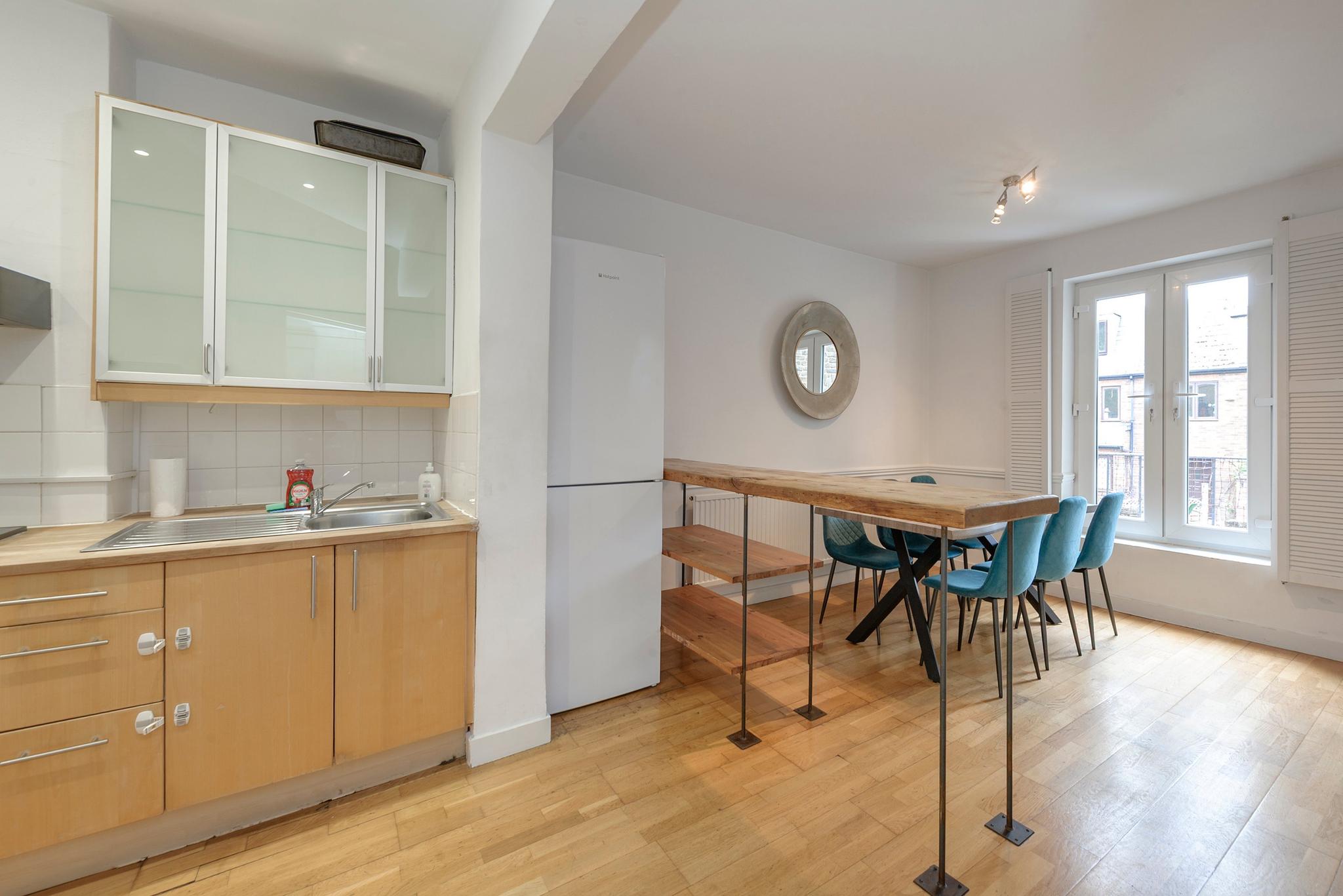 3-Bed Duplex Apt | Shepherds Bush | Central London5