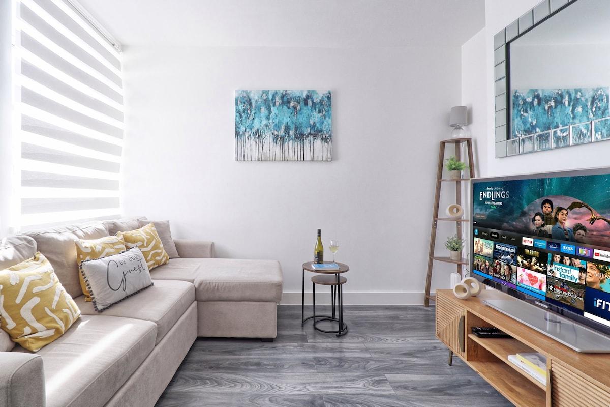 Modern 4BR | Sleeps 8 | Long Stays Welcome | CO43