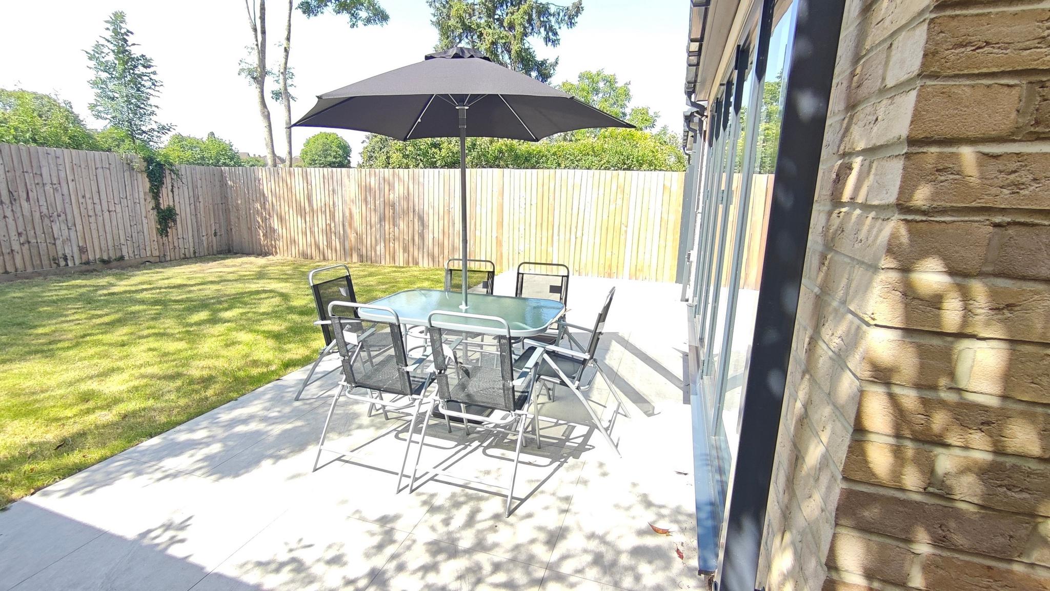Luxaura Homes | 5-Bed Detached House | Maidenhead1