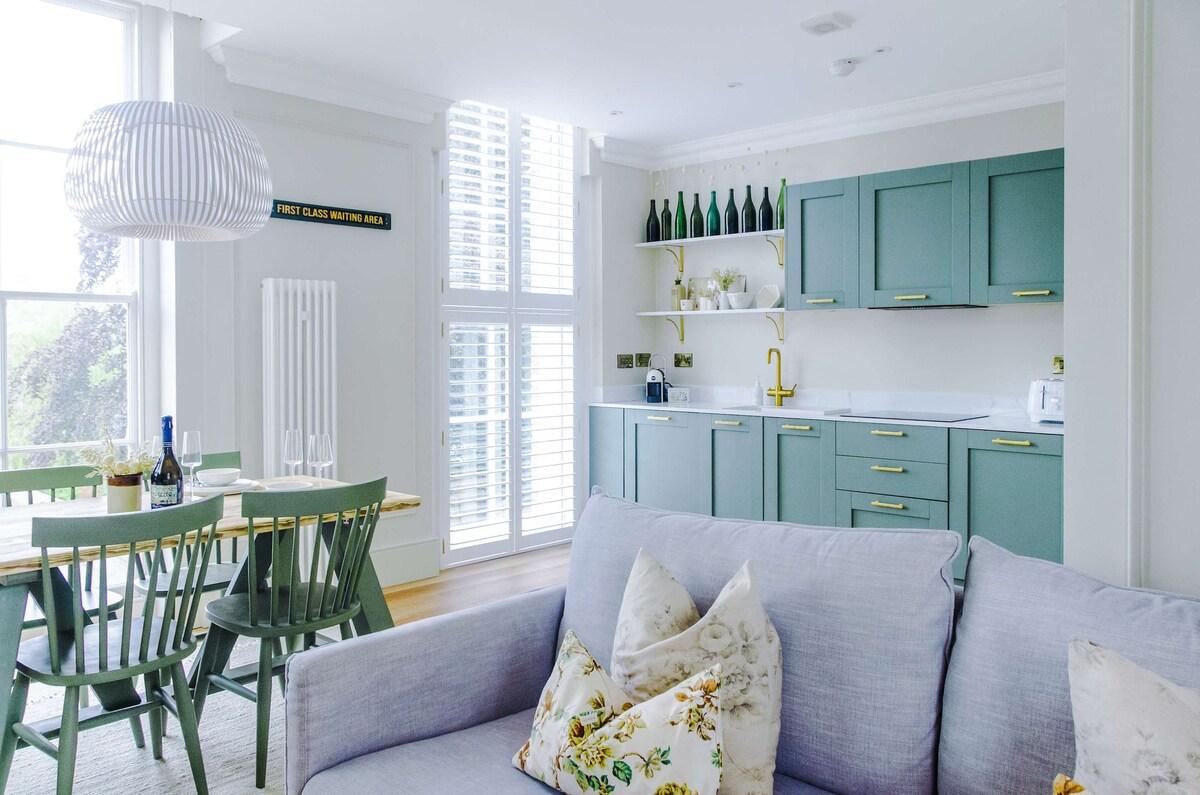 Railway House -Platform 4, 1 Bedroom Apartment.