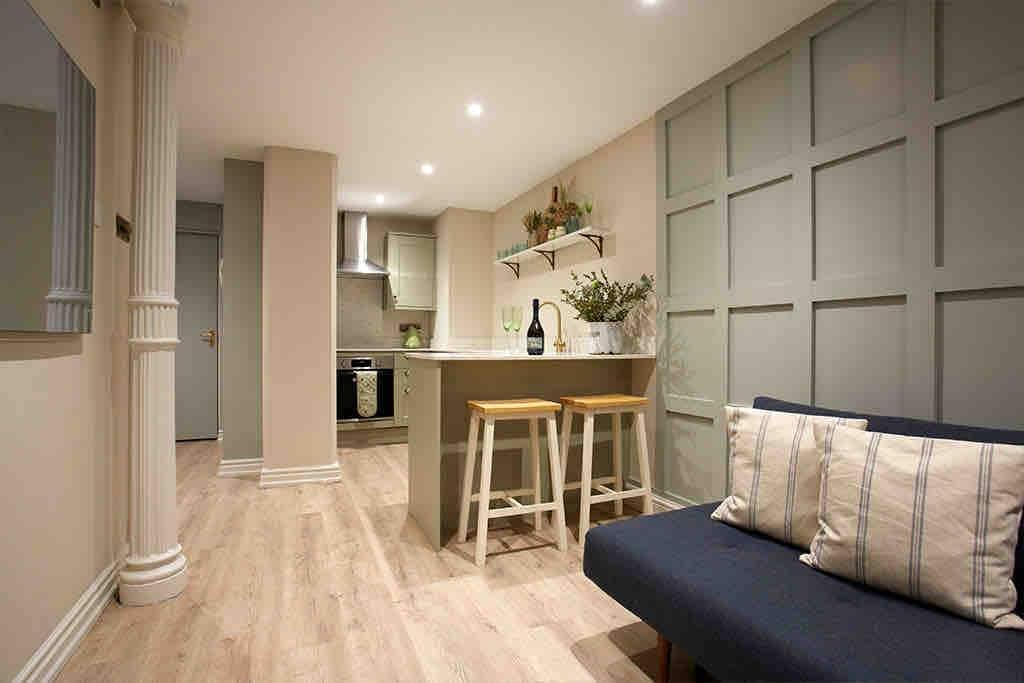 Victoria Bar Walls - York Central & free parking