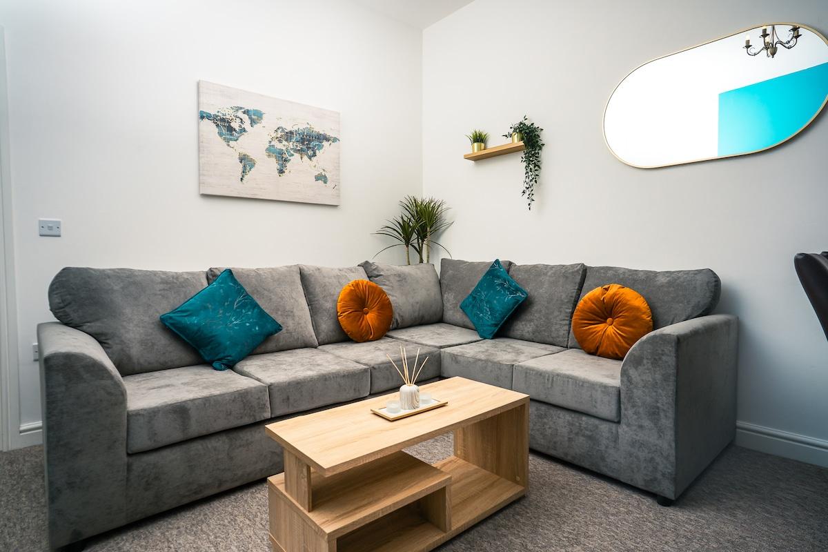 4BR Yeovil Stay| Sleeps 8 | Work & Family Friendly1