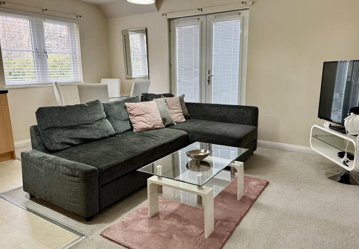 Bright 2BR in Headington | JR, Manor & Shops