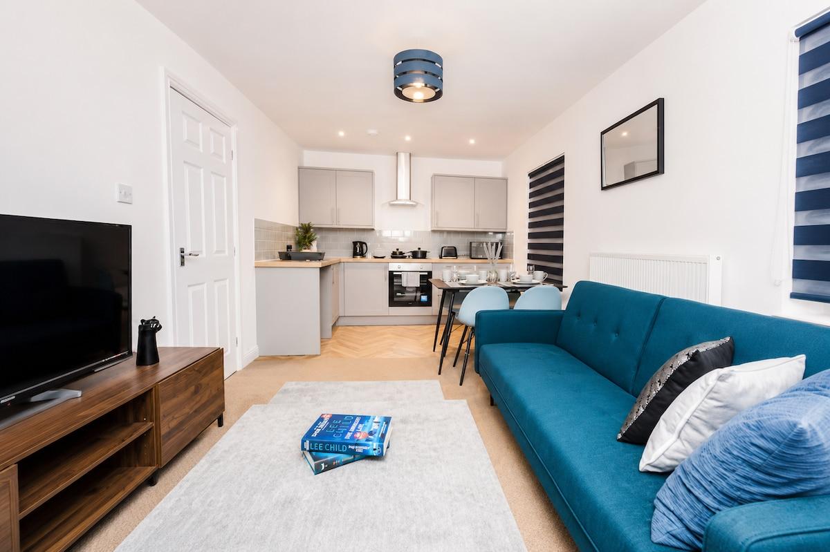 Wigan City Centre Flat | Sleeps 3/WiFi/Work Stays