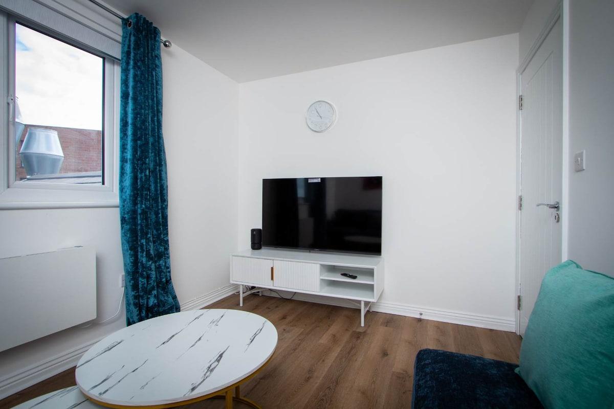 Stylish Newly Refurbished 2BR Flat in Manchester5