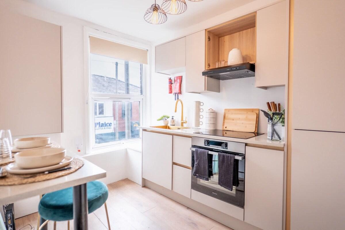 Bright & Stylish 1BR Flat near Preston City Centre2