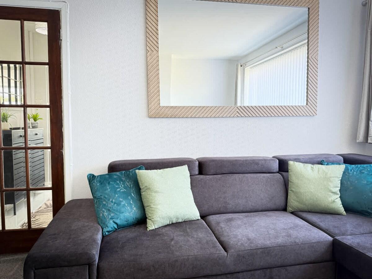 Cosy Southport Bungalow | 2 Bedroom with Parking6
