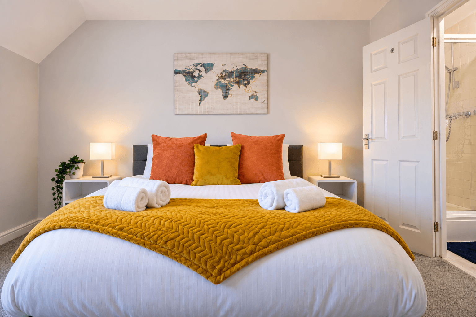 Bright 2-Bed Apartment | Parking, Wi-Fi, Garden2
