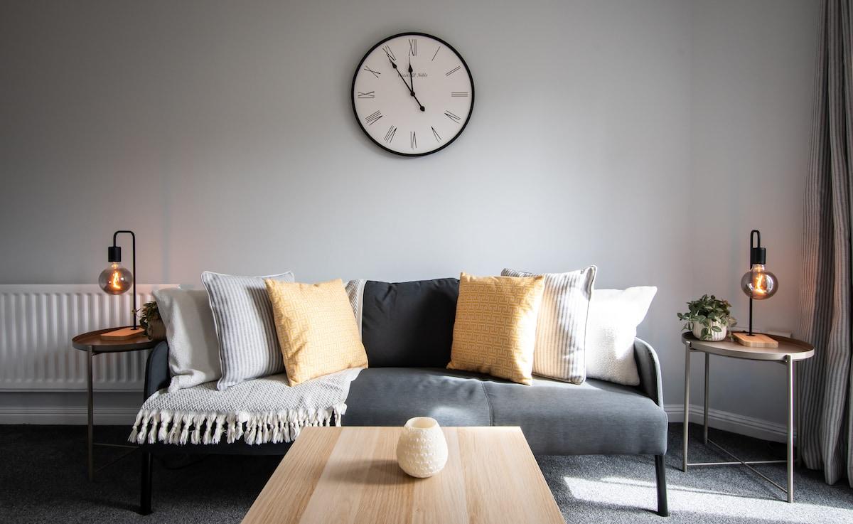 2-Bed Chandler’s Ford Home | Parking & Garden6