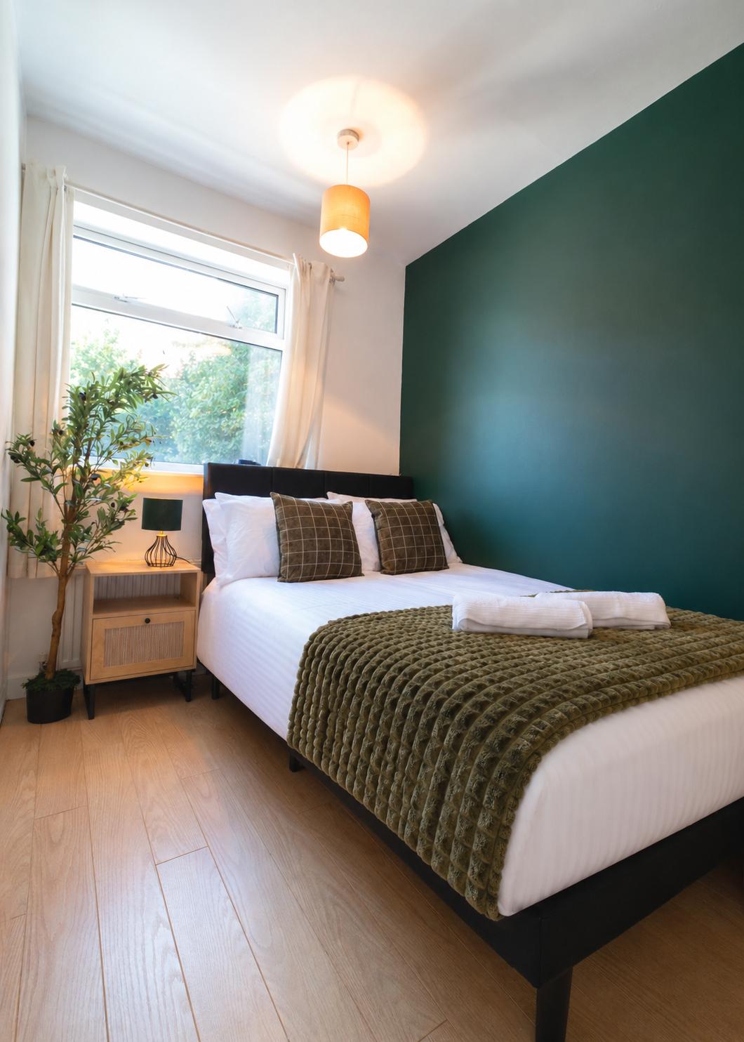 Cosy 2-Bed Home in Mansfield with Private Patio2