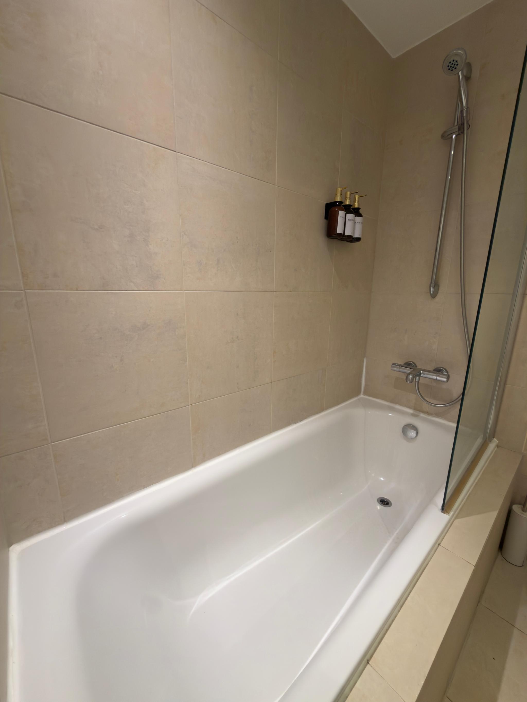 Premium 2-Bed Retreat | Piccadilly & Oxford Rd Stn3