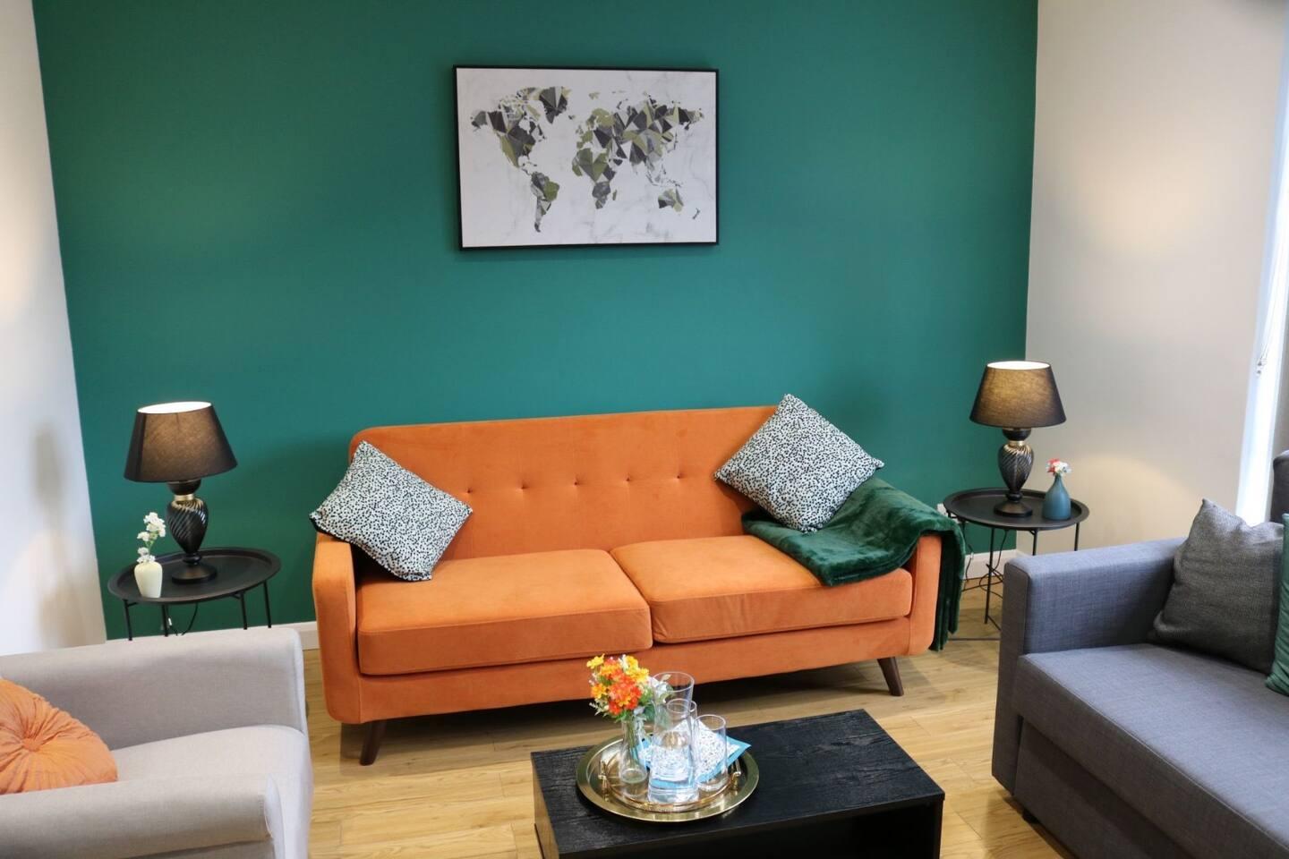 Contractors Townhouse | Sleeps 9 | Free Parking5