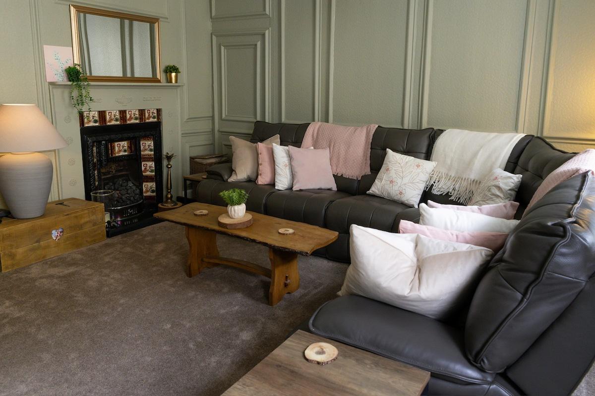 Castlegate House | Period Charm Elevated Comfort2