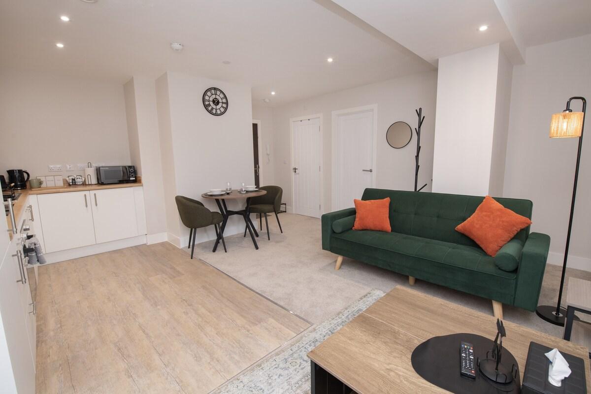 Cosy Chic 1BR Haven in Hull Centre Near Marina4