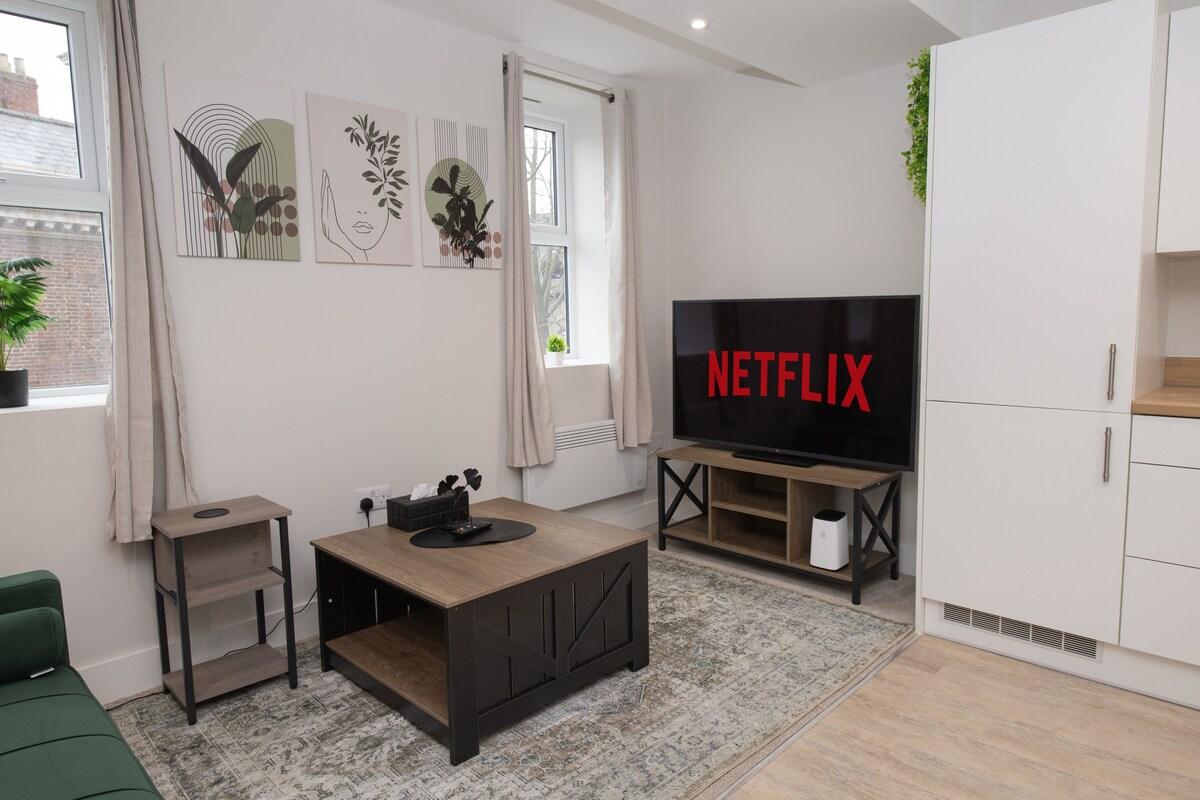 Cosy Chic 1BR Haven in Hull Centre Near Marina5