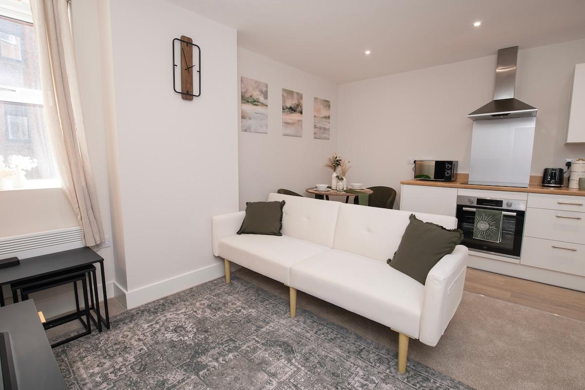 Stylish 1BR Sanctuary in Hull Centre Near Marina2