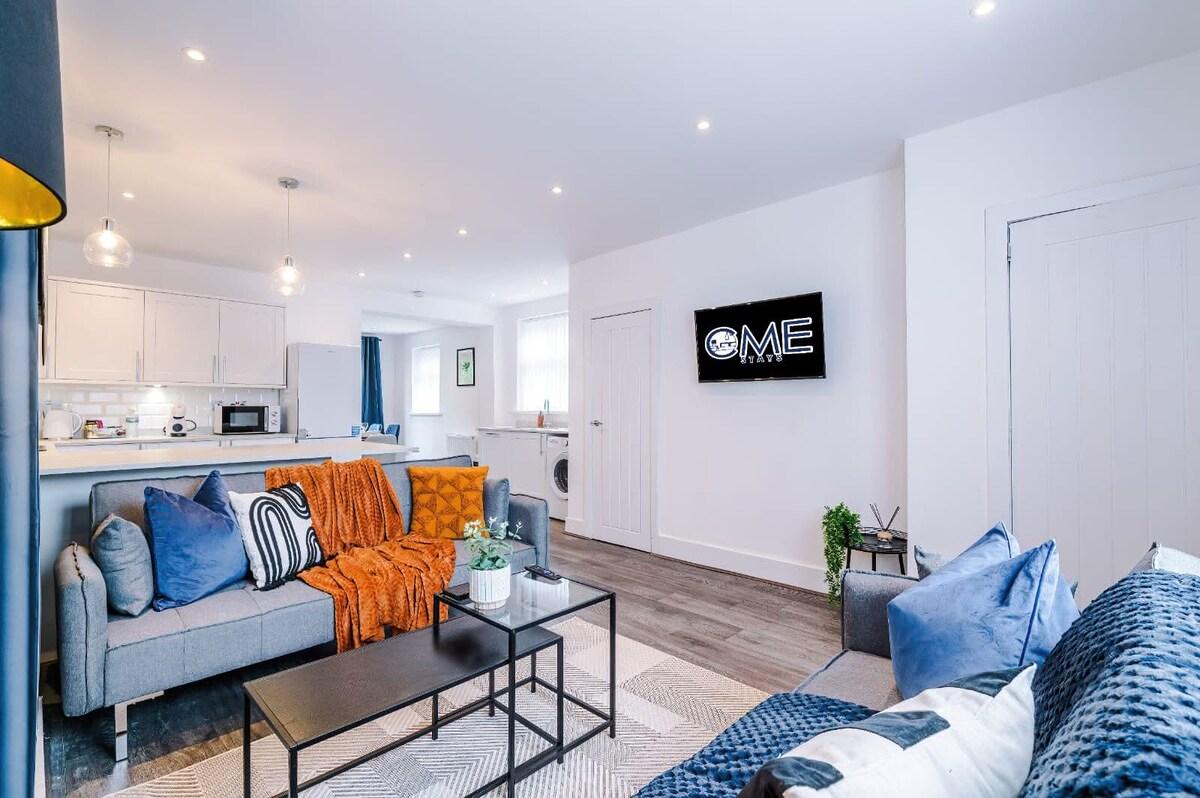 Spacious 3BR Near Etihad | Free Parking | Sleeps 64