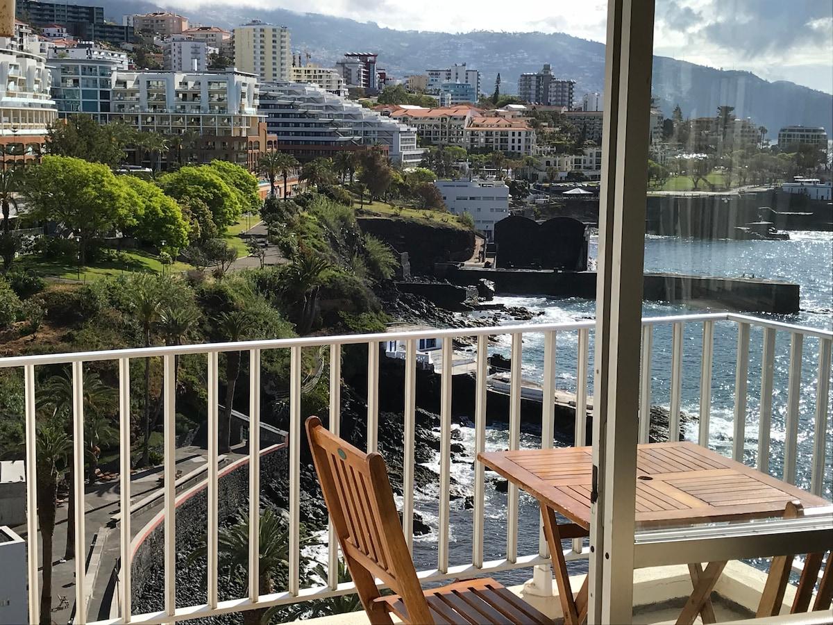 Apartamentos do Mar View Ocean by madeirabook1