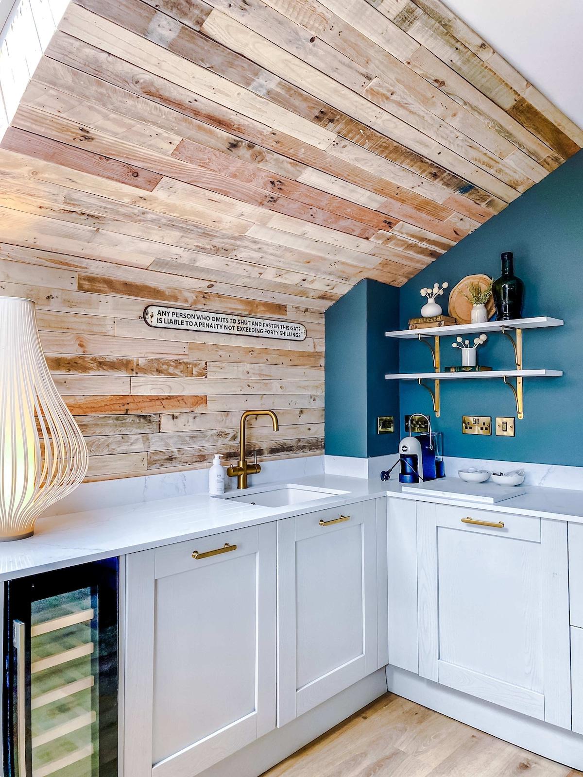 Railway House -Platform 8, 2 Bedroom Apartment.5